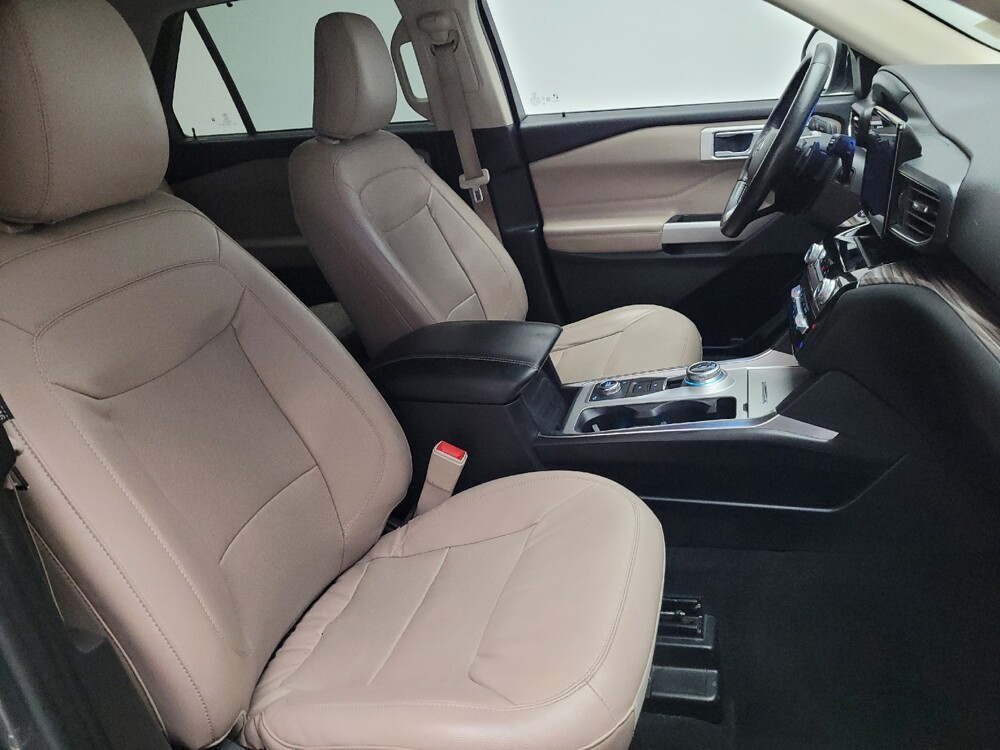 2021 Ford Explorer in Fresno, CA 93726 - 18142511 21