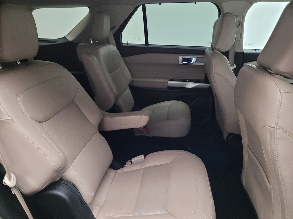 2021 Ford Explorer in Fresno, CA 93726 - 18142511 19