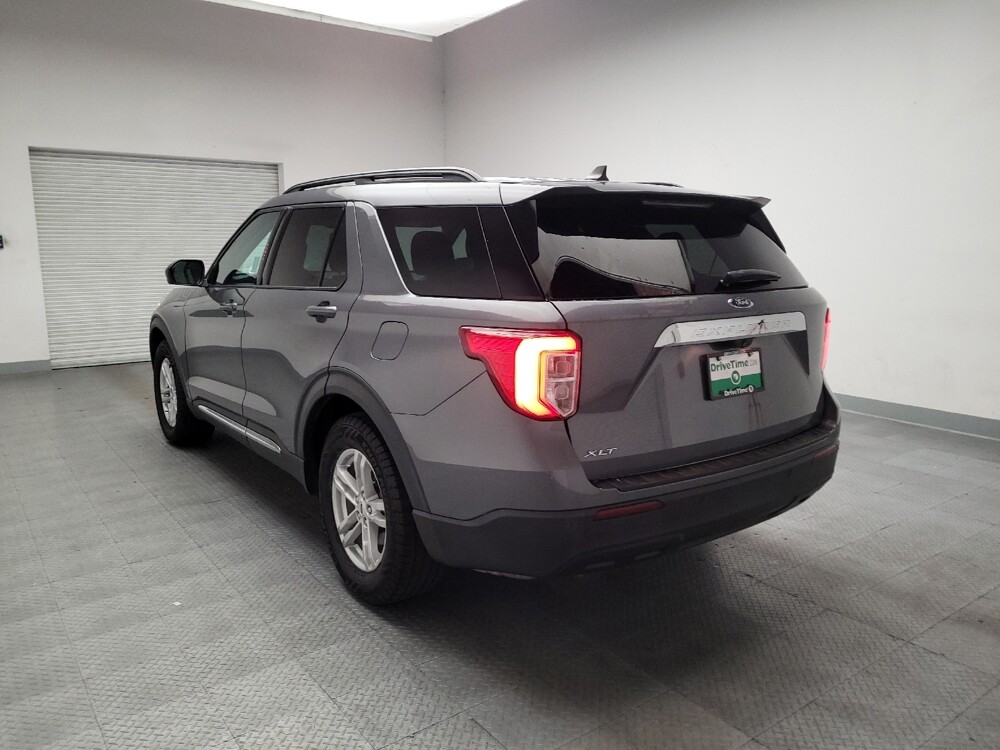 2021 Ford Explorer in Fresno, CA 93726 - 18142512 5