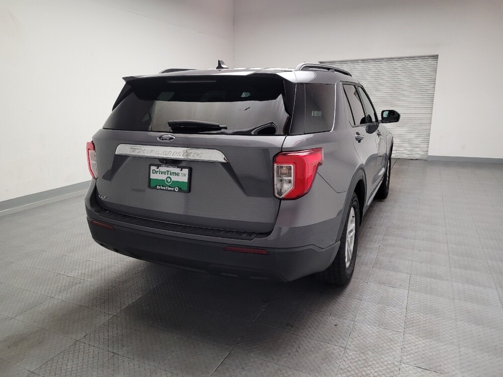 2021 Ford Explorer in Fresno, CA 93726 - 18142512 7