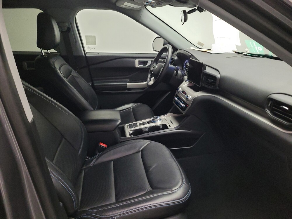 2021 Ford Explorer in Fresno, CA 93726 - 18142512 21