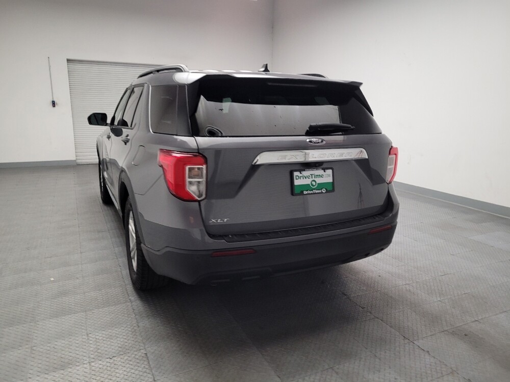 2021 Ford Explorer in Fresno, CA 93726 - 18142512 6