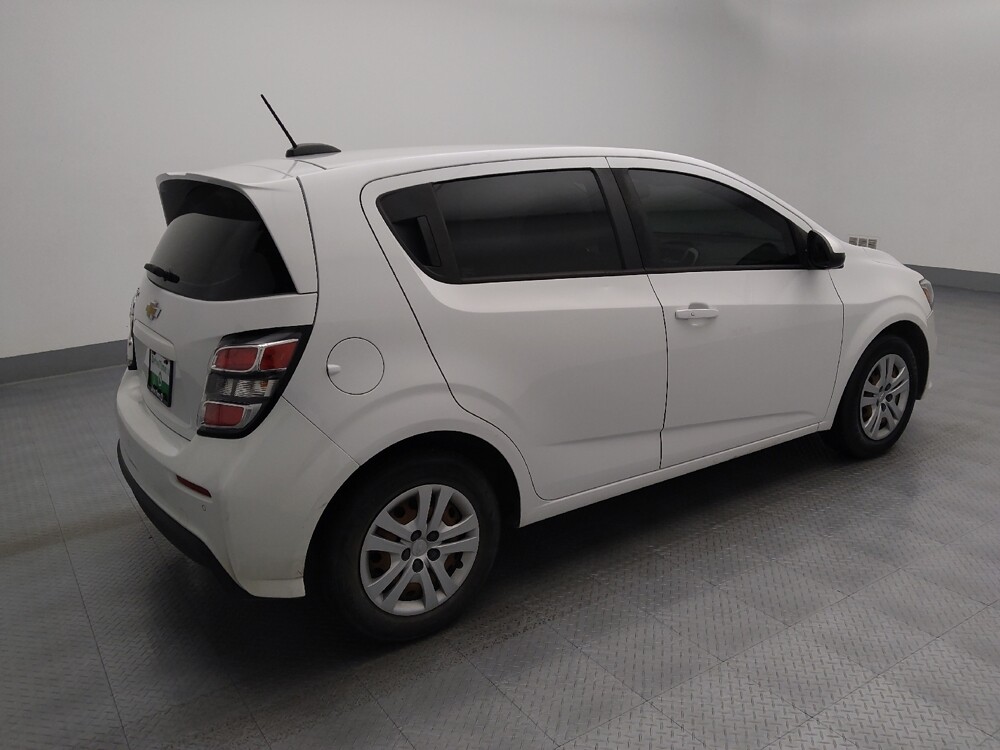 2020 Chevrolet Sonic in Topeka, KS 66611 - 18142516 10