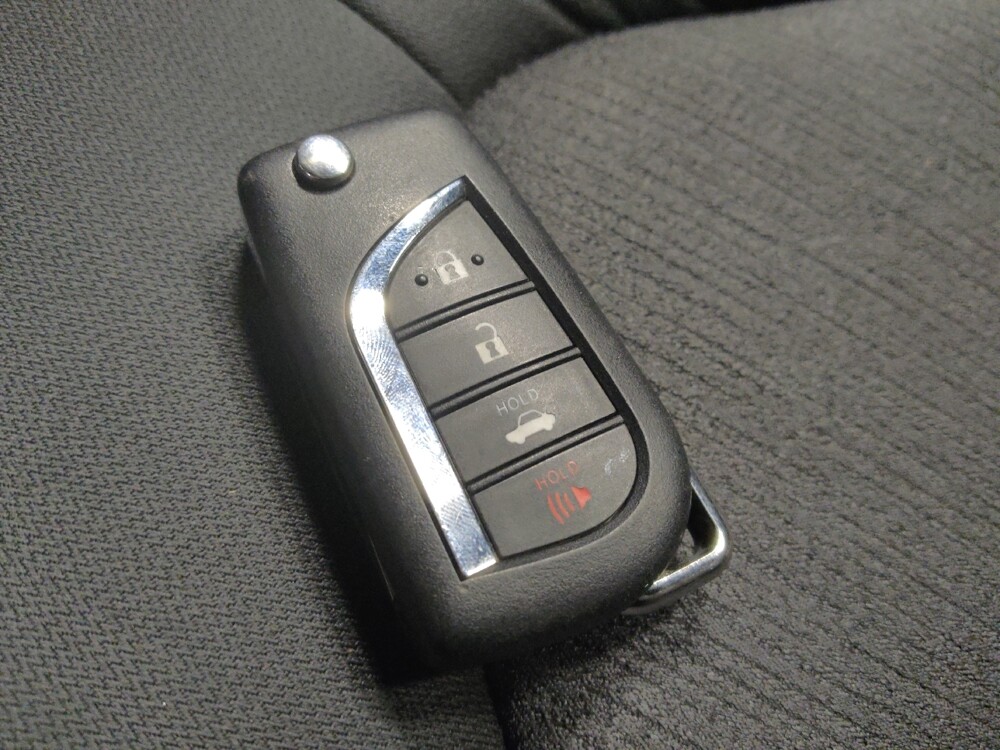 2019 Toyota Camry in Mesa, AZ 85210 - 18142521 32