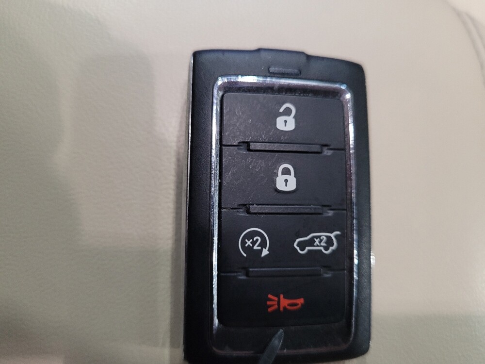 2021 Jeep Grand Cherokee L in New Castle, DE 19720 - 18142523 32