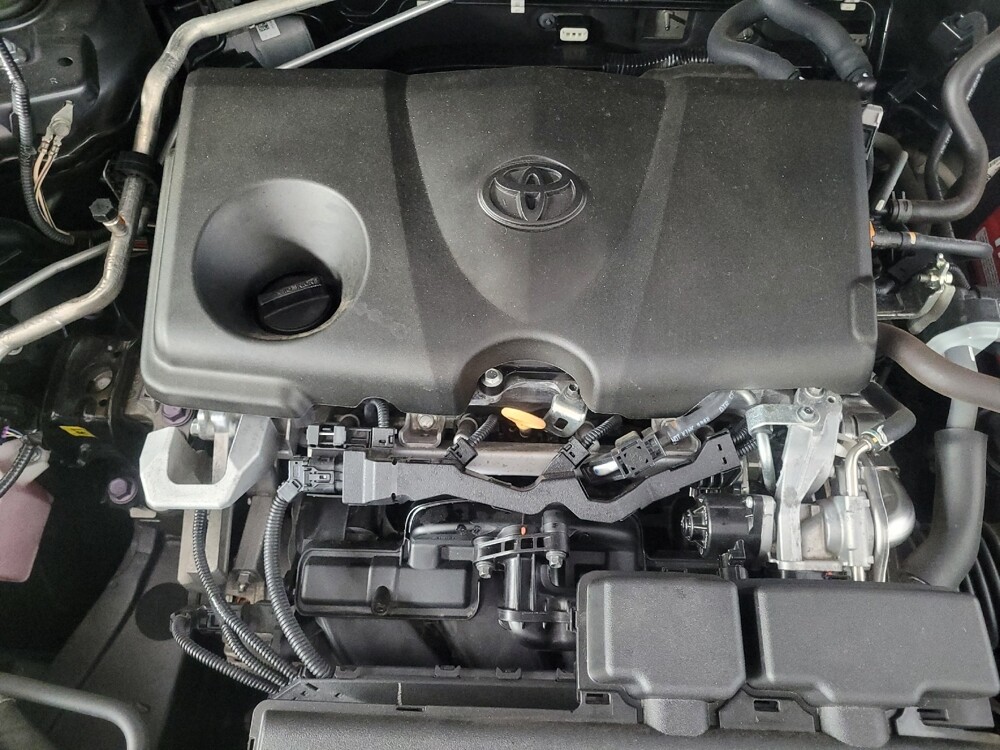 2020 Toyota RAV4 in Columbus, GA 31909 - 18142524 30