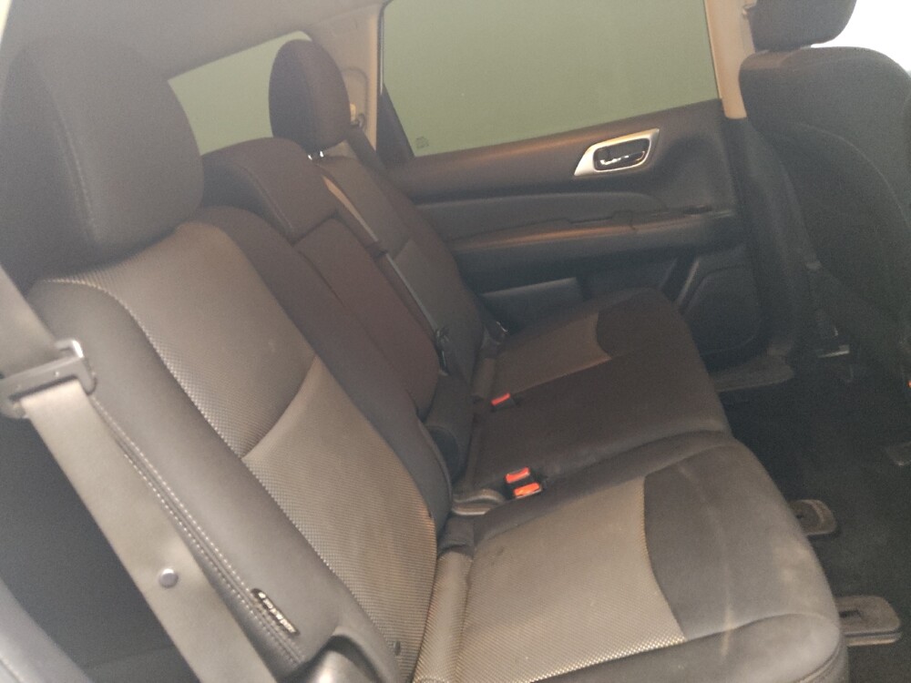 2019 Nissan Pathfinder in Knoxville, TN 37923 - 18142525 19
