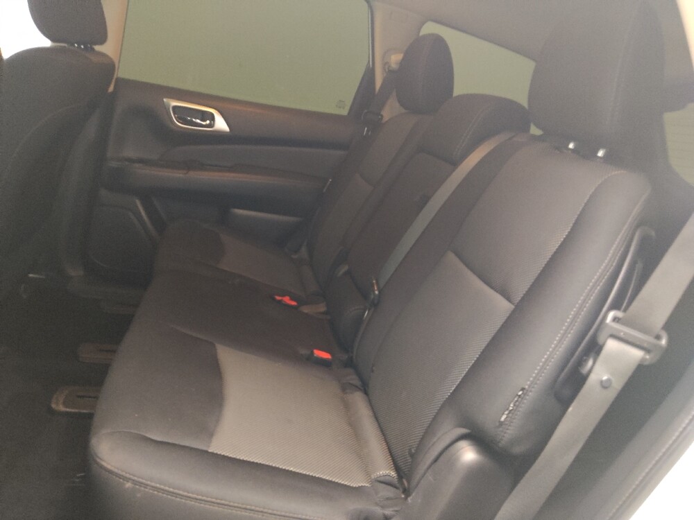 2019 Nissan Pathfinder in Knoxville, TN 37923 - 18142525 18