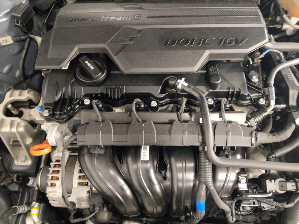 2022 Hyundai Elantra in Marietta, GA 30062 - 18142533 30