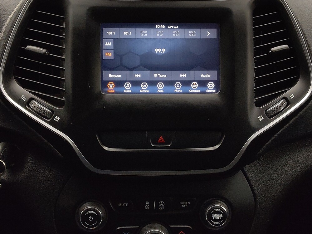 2019 Jeep Cherokee in Topeka, KS 66611 - 18142541 25