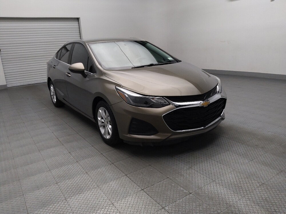 2019 Chevrolet Cruze in Tulsa, OK 74145 - 18142546 13