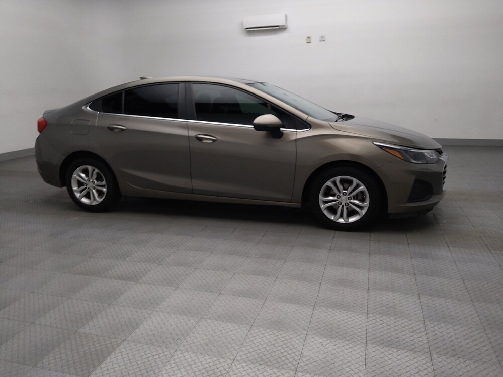 2019 Chevrolet Cruze in Tulsa, OK 74145 - 18142546 11
