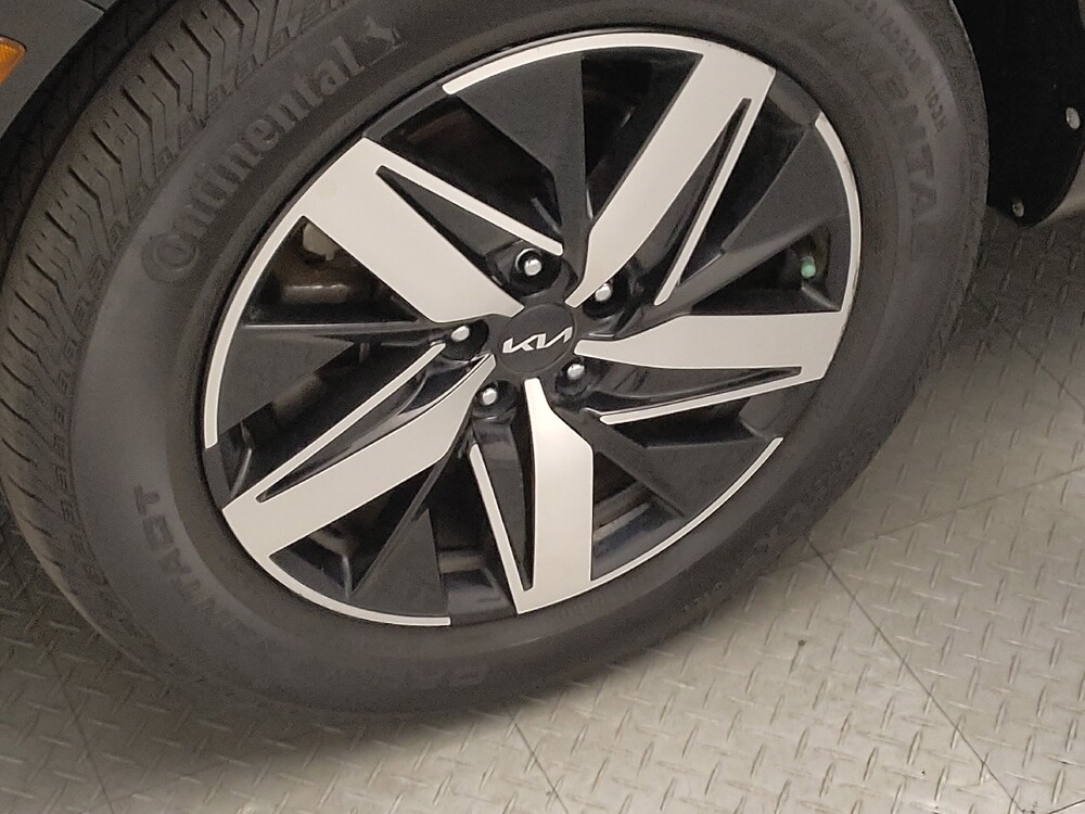 2023 Kia Sorento in Tulsa, OK 74145 - 18142547 31