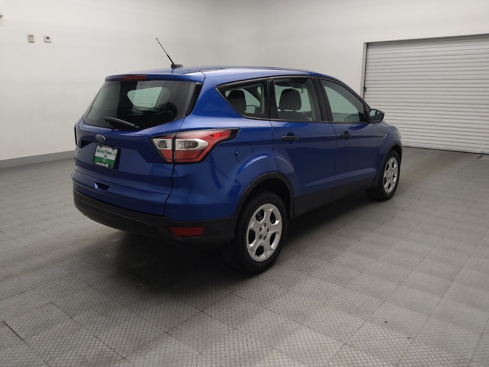 2017 Ford Escape in Oklahoma City, OK 73139 - 18142557 9