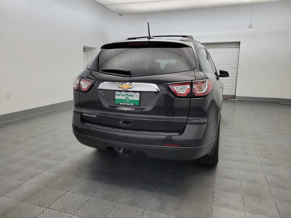 2017 Chevrolet Traverse in Mesa, AZ 85210 - 18142572 7