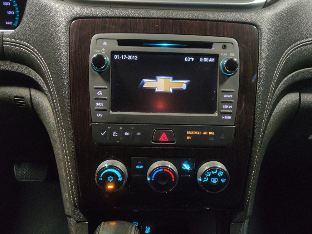 2017 Chevrolet Traverse in Mesa, AZ 85210 - 18142572 25