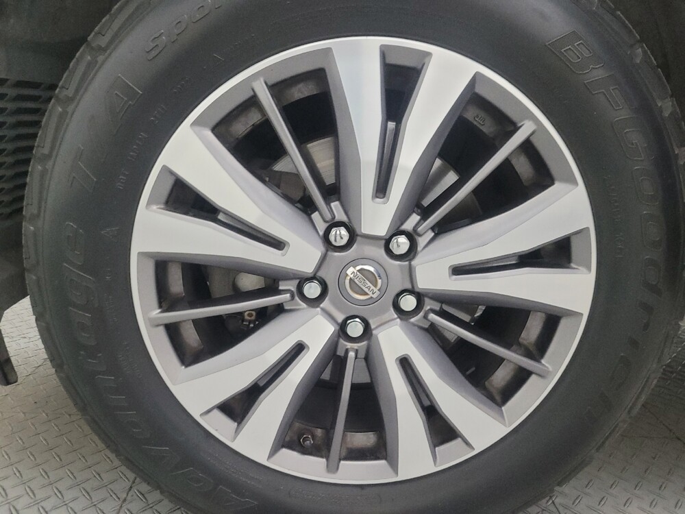 2018 Nissan Pathfinder in Mesa, AZ 85210 - 18142575 31