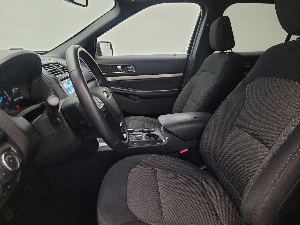 2018 Ford Explorer in Phoenix, AZ 85015 - 18142578 17