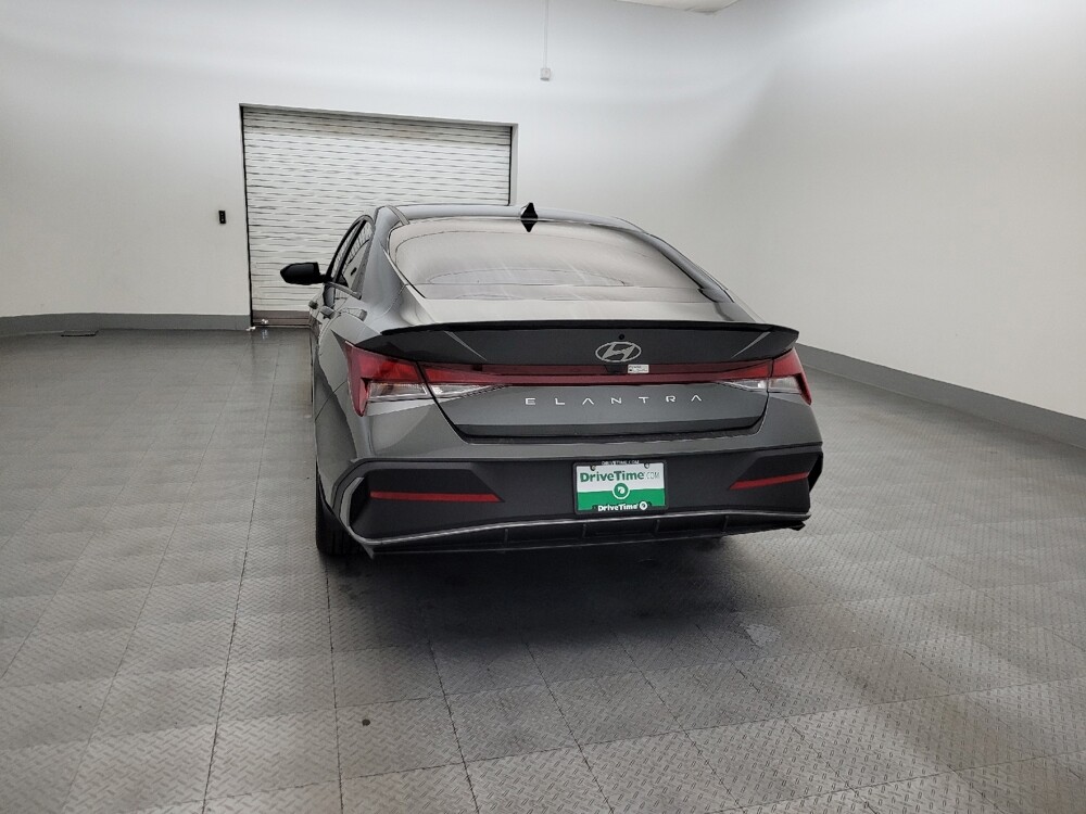 2025 Hyundai Elantra in Mesa, AZ 85210 - 18142580 6