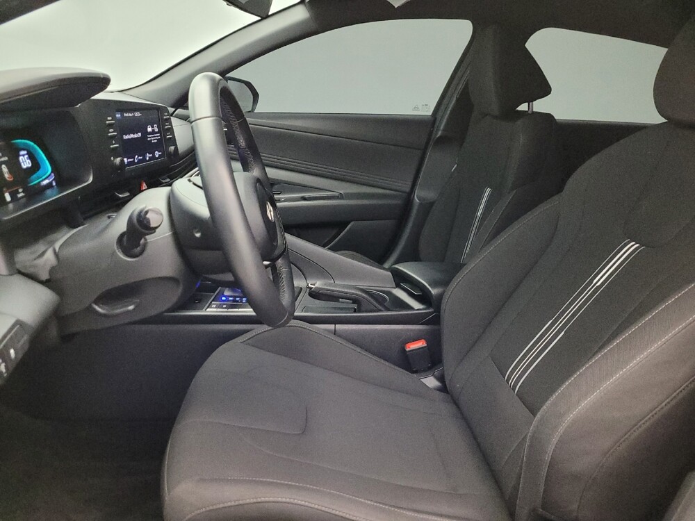 2025 Hyundai Elantra in Mesa, AZ 85210 - 18142580 17