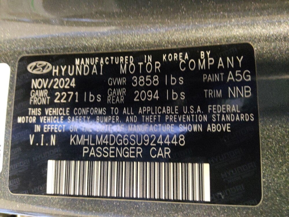 2025 Hyundai Elantra in Mesa, AZ 85210 - 18142580 33
