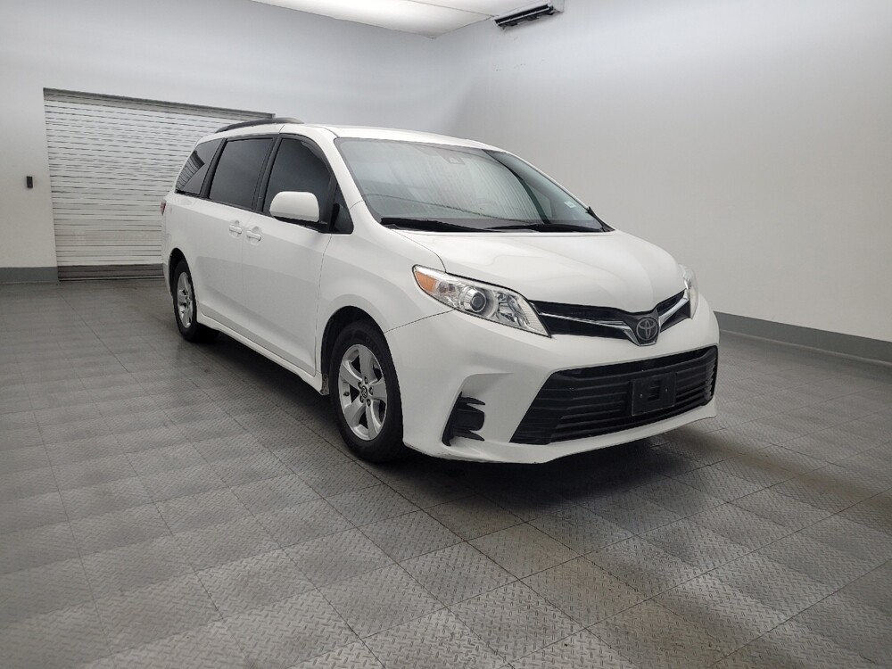 2018 Toyota Sienna in Phoenix, AZ 85015 - 18142582 13