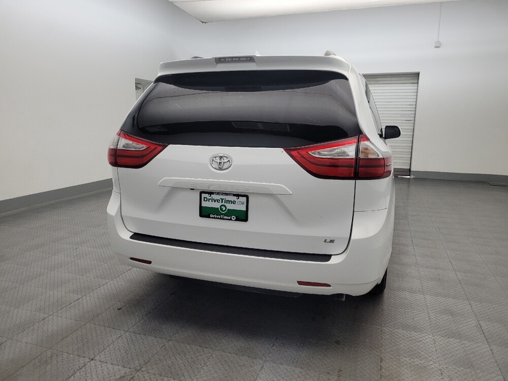 2018 Toyota Sienna in Phoenix, AZ 85015 - 18142582 7