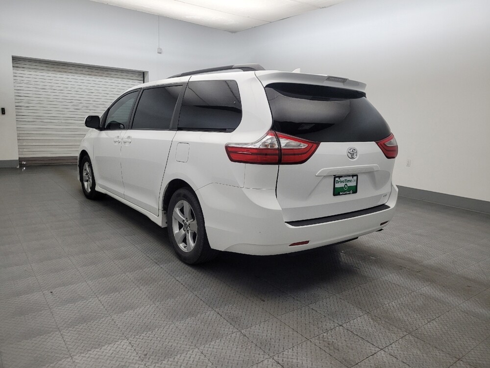 2018 Toyota Sienna in Phoenix, AZ 85015 - 18142582 5