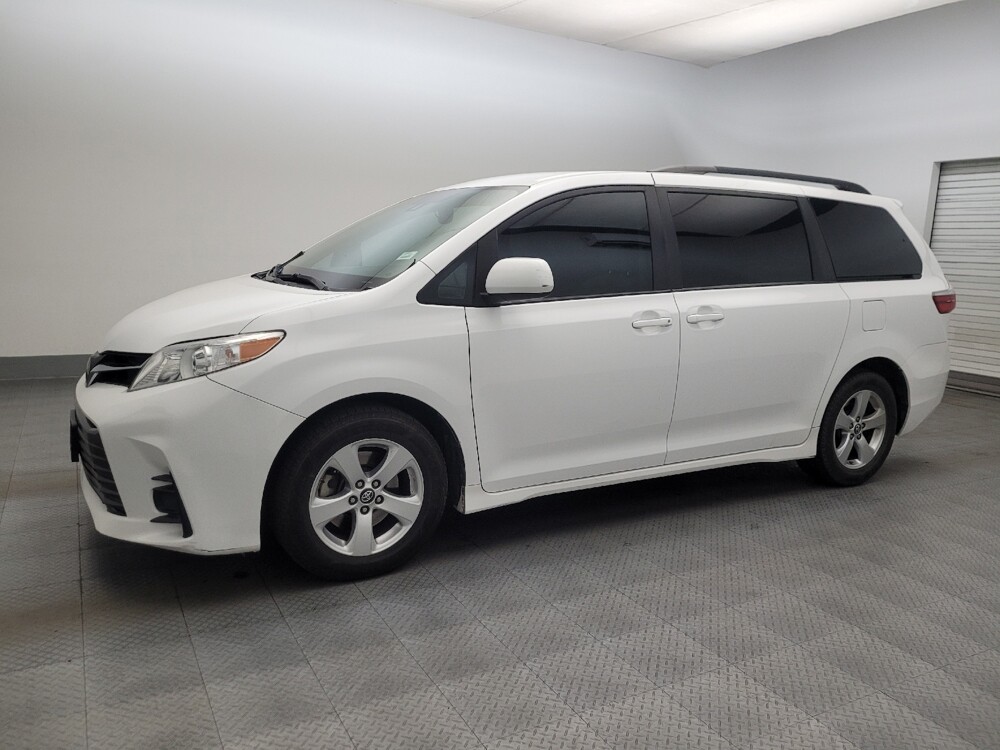 2018 Toyota Sienna in Phoenix, AZ 85015 - 18142582 2
