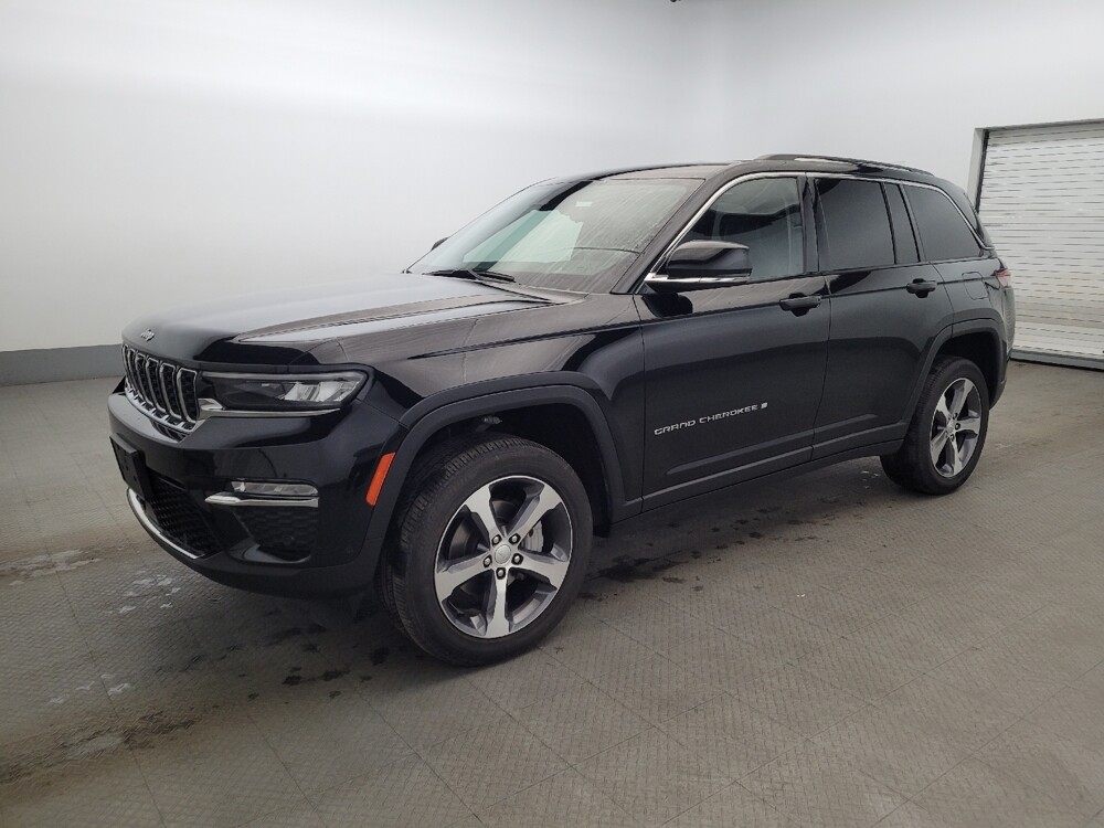2023 Jeep Grand Cherokee in Williamstown, NJ 8094 - 18142589 2