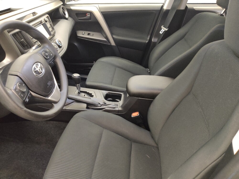 2018 Toyota RAV4 in Metairie, LA 70006 - 18142593 17