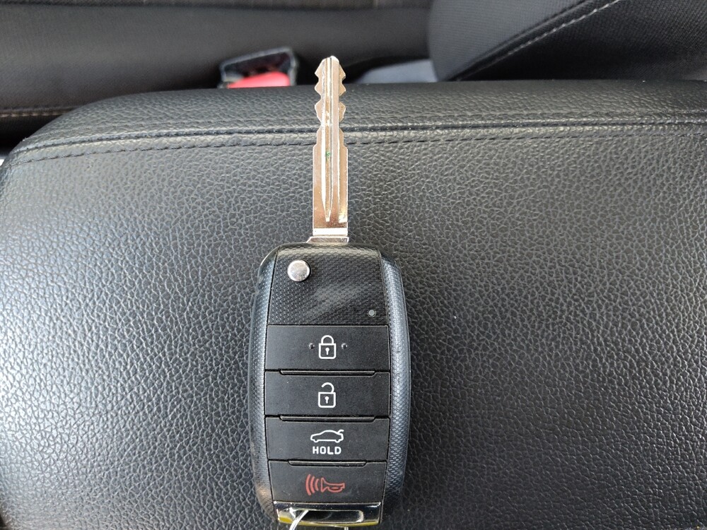 2018 Kia Forte in Tallahassee, FL 32304 - 18142596 32