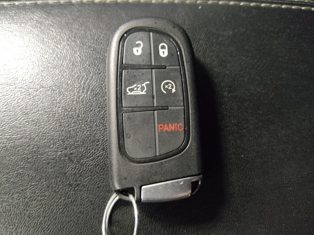 2019 Jeep Cherokee in Metairie, LA 70006 - 18142598 32