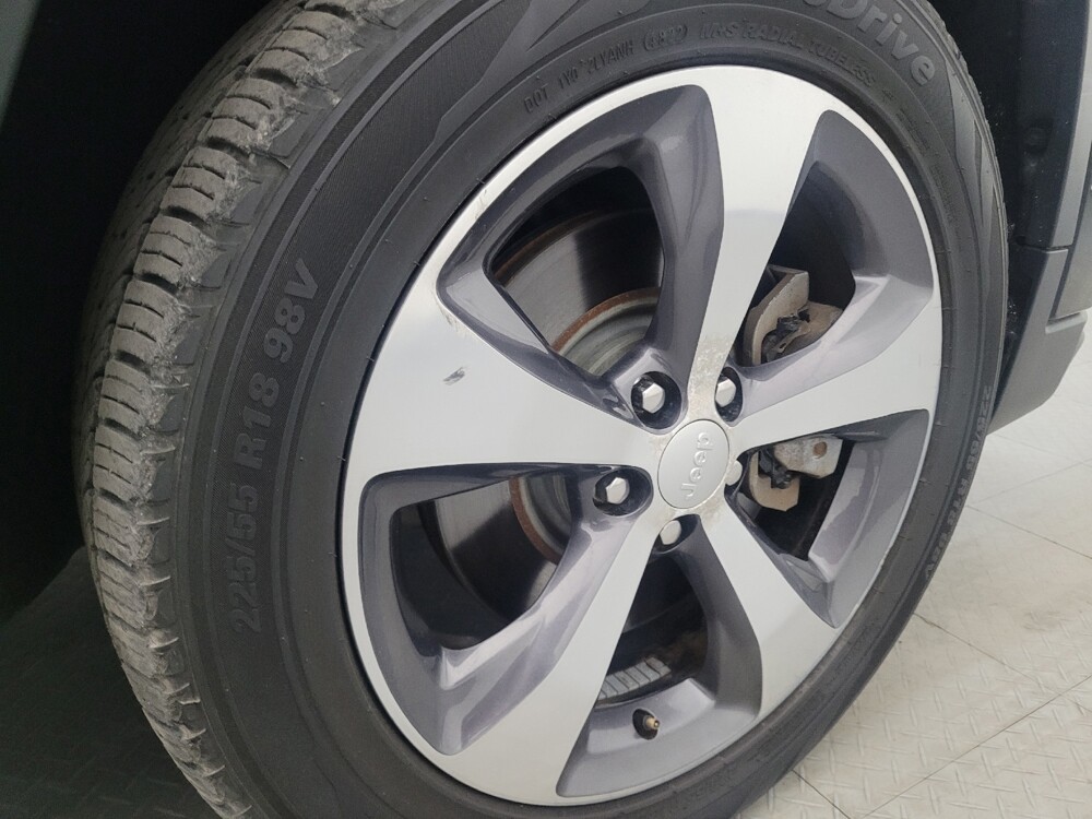 2019 Jeep Cherokee in Metairie, LA 70006 - 18142598 31