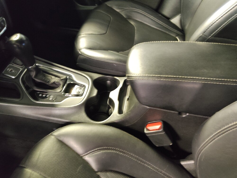 2019 Jeep Cherokee in Metairie, LA 70006 - 18142598 26