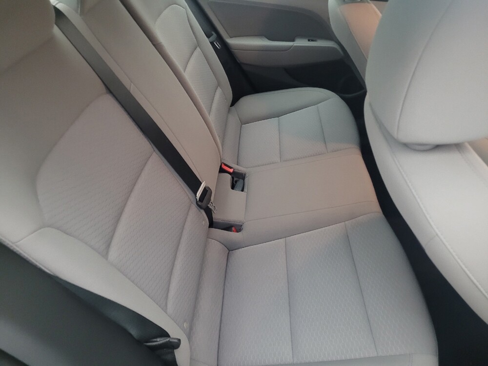 2019 Hyundai Elantra in Tampa, FL 33612 - 18142599 19