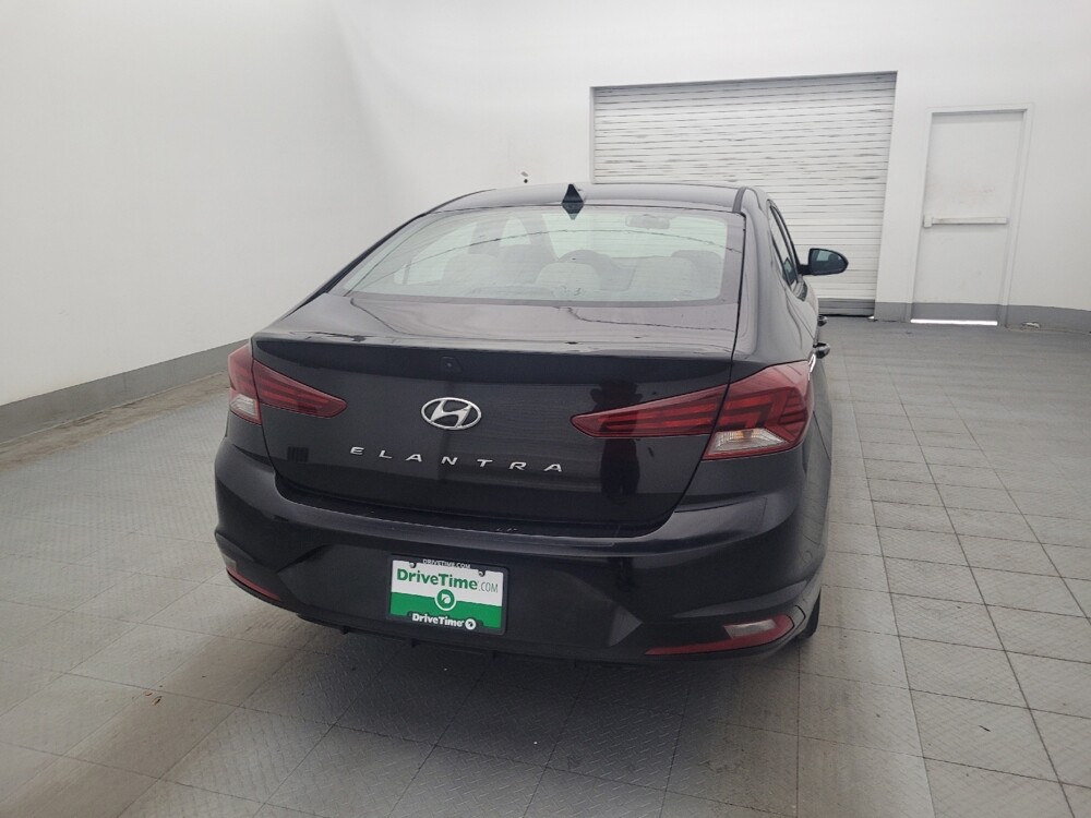 2019 Hyundai Elantra in Tampa, FL 33612 - 18142599 7