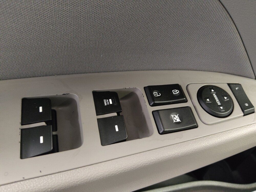2019 Hyundai Elantra in Tampa, FL 33612 - 18142599 27