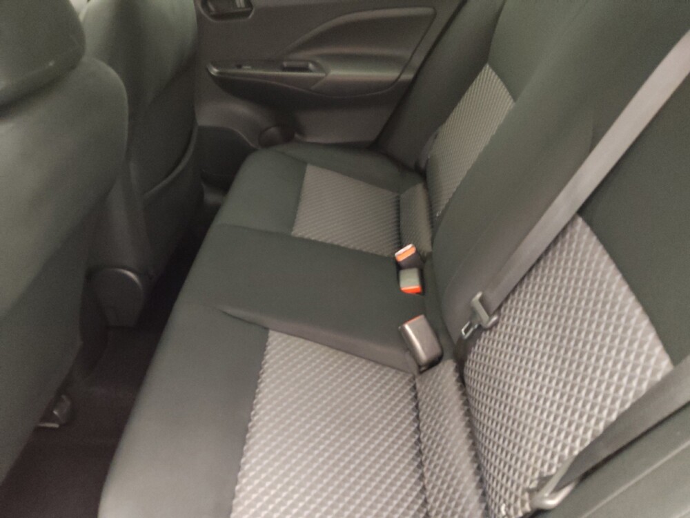 2021 Nissan Versa in Tampa, FL 33612 - 18142603 18