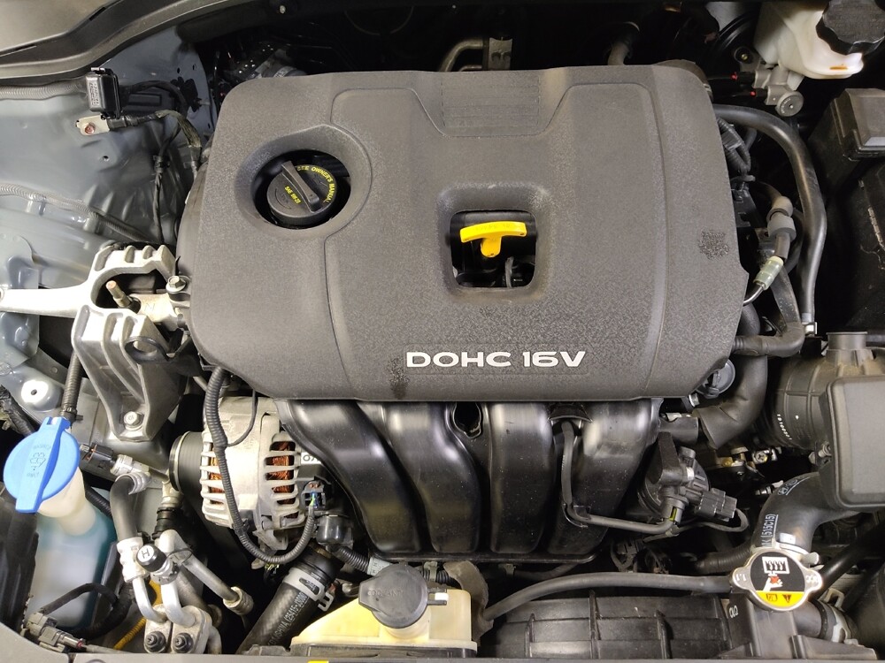 2020 Hyundai Veloster in Tampa, FL 33619 - 18142604 30
