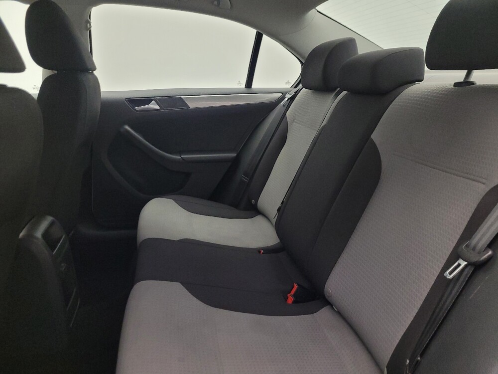 2017 Volkswagen Jetta in Tucson, AZ 85705 - 18142618 18