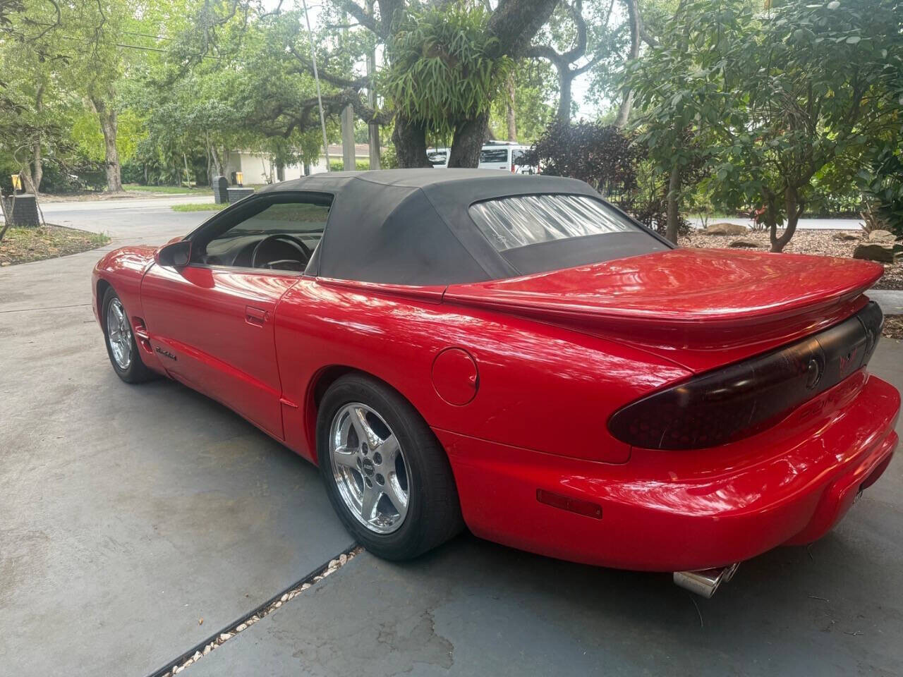 2001 Pontiac Firebird in Hollywood, FL 33023-1906 - 18142623 2