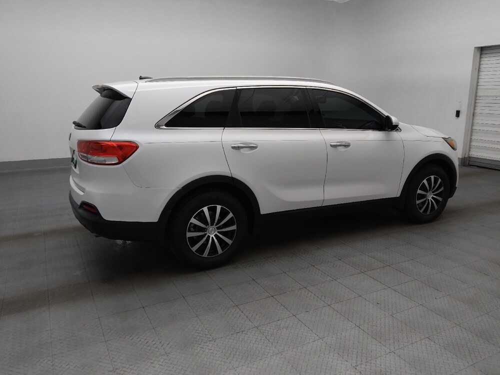 2016 Kia Sorento in Jacksonville, FL 32210 - 18142631 10