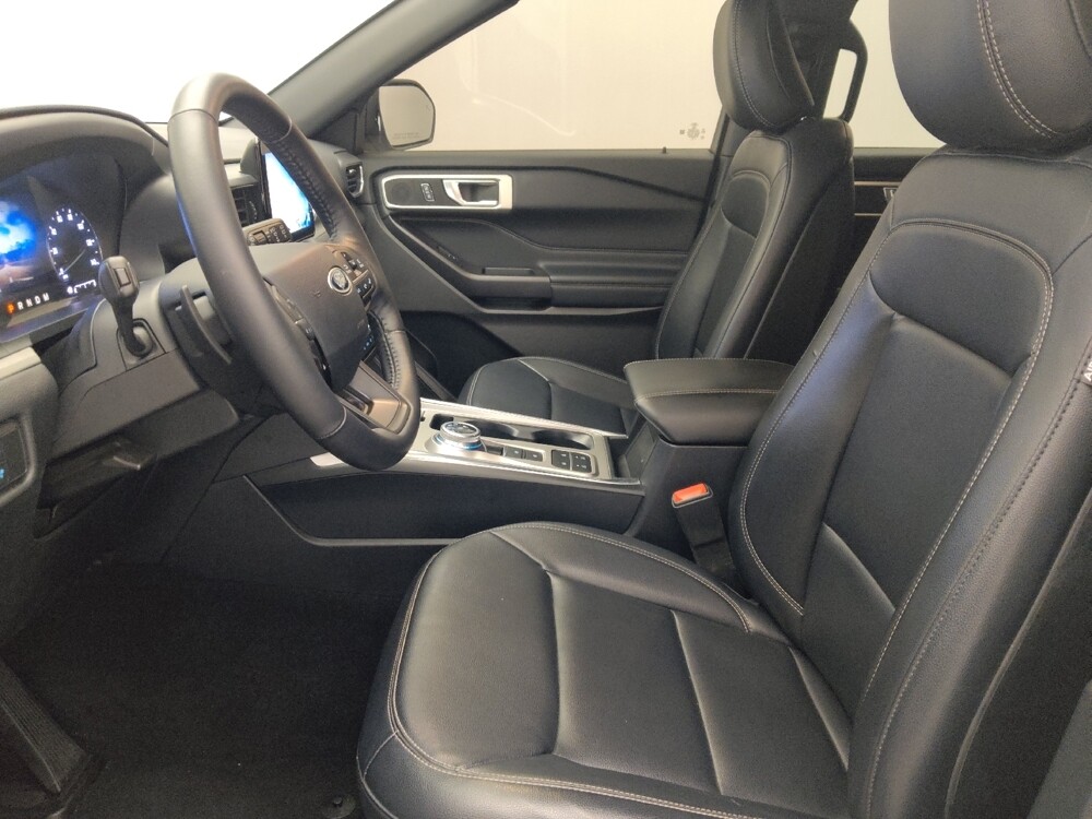 2020 Ford Explorer in Savannah, GA 31419 - 18142634 17