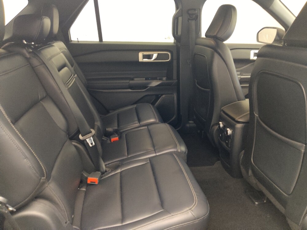 2020 Ford Explorer in Savannah, GA 31419 - 18142634 19