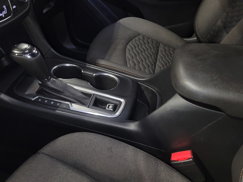 2020 Chevrolet Equinox in Savannah, GA 31419 - 18142638 26