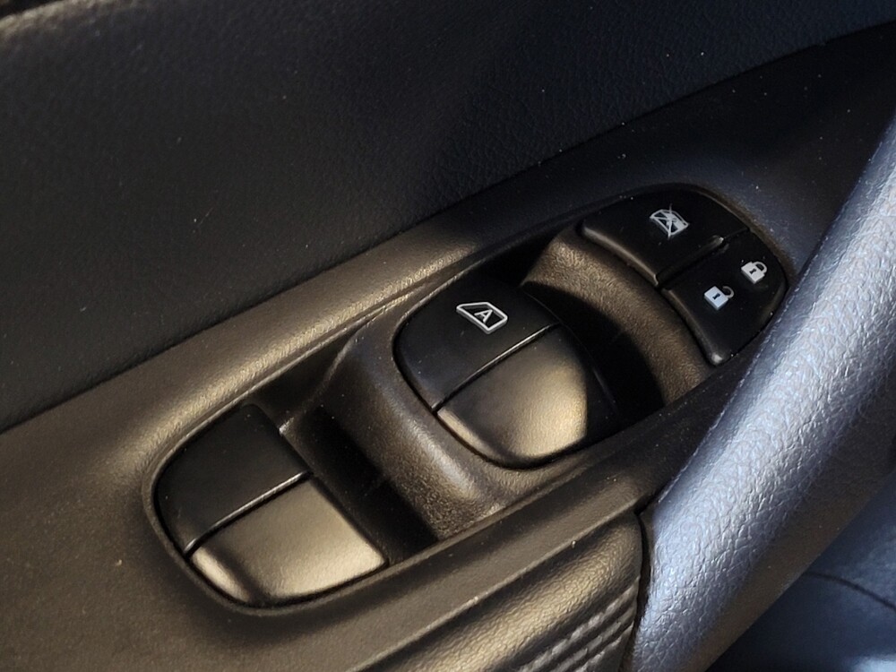 2017 Nissan Rogue in Mobile, AL 36606 - 18142640 27