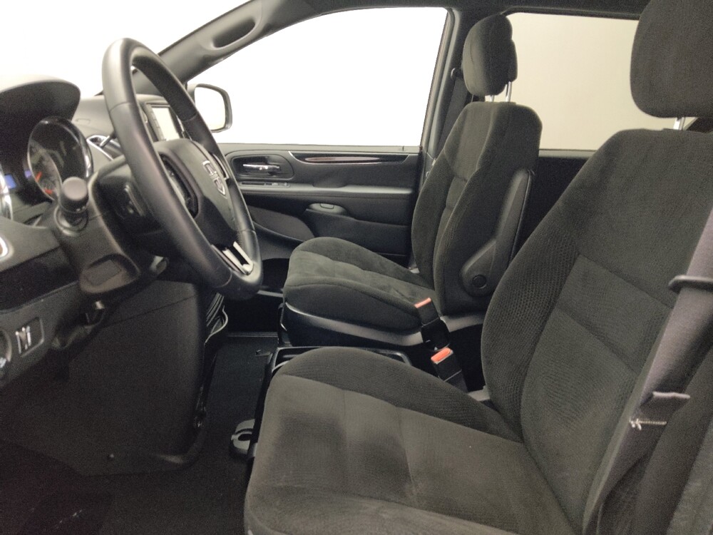 2019 Dodge Grand Caravan in Jacksonville, FL 32210 - 18142645 17