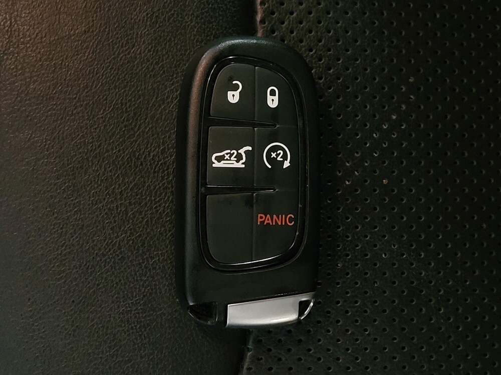 2019 Jeep Cherokee in Mobile, AL 36606 - 18142646 32