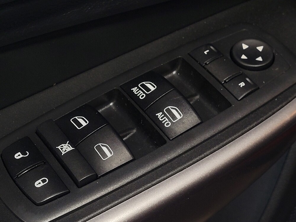 2019 Jeep Cherokee in Mobile, AL 36606 - 18142646 27